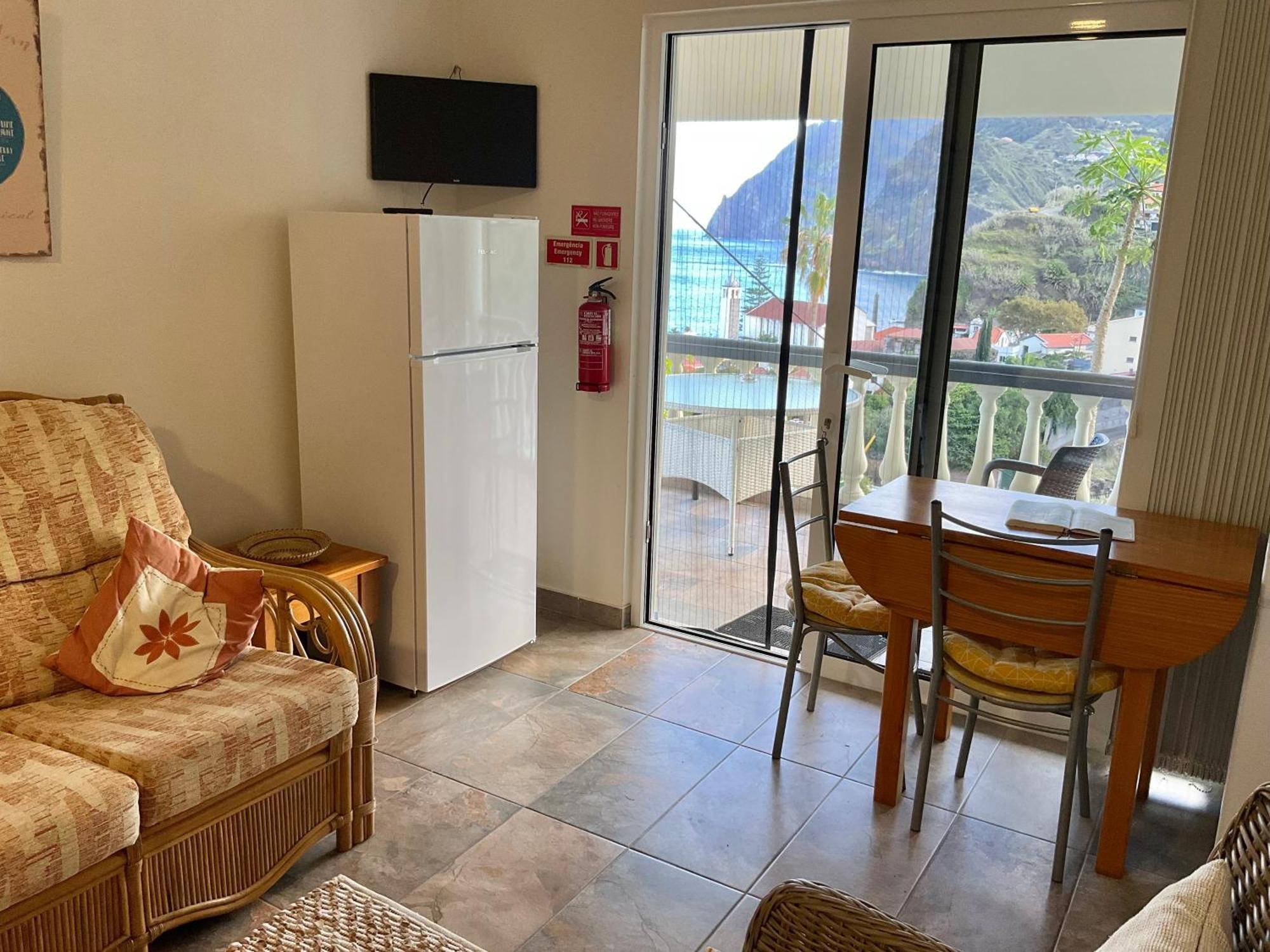 Vivenda Linda Vista Apartment Porto Da Cruz Exterior photo
